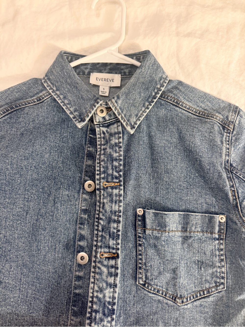 Women’s short sleeve Evereve blouse